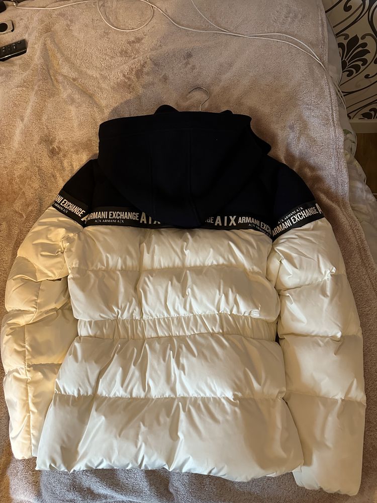 Damska kurtka zimowa Armani Exchange XL