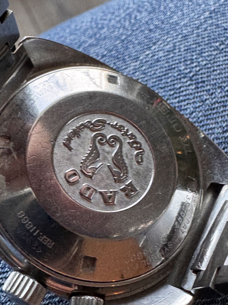 Rado Captain Cook na bransolecie