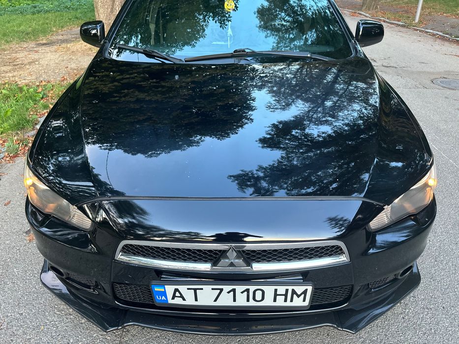 Mitsubishi lancer 10