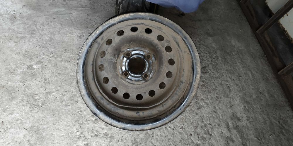 Диск колесный черный новый 5Jx13H2 DAEWOO R13 КрКЗ.