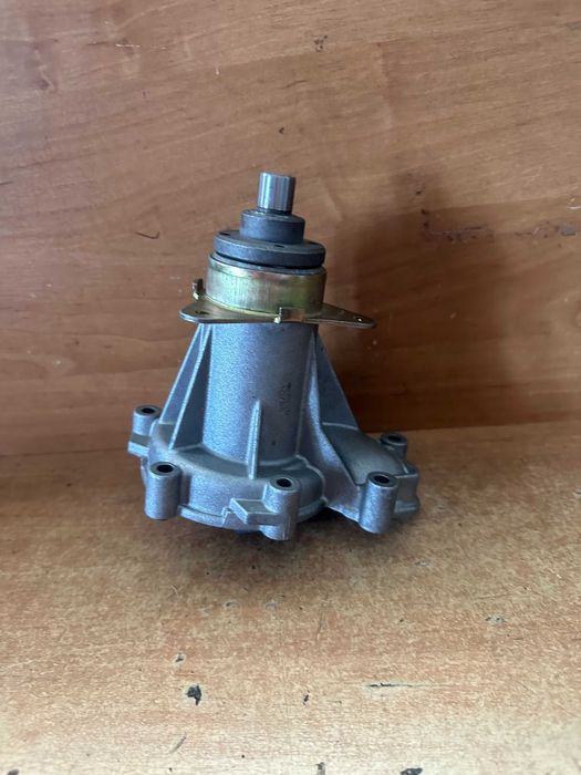 Насос водяной НОВЫЙ