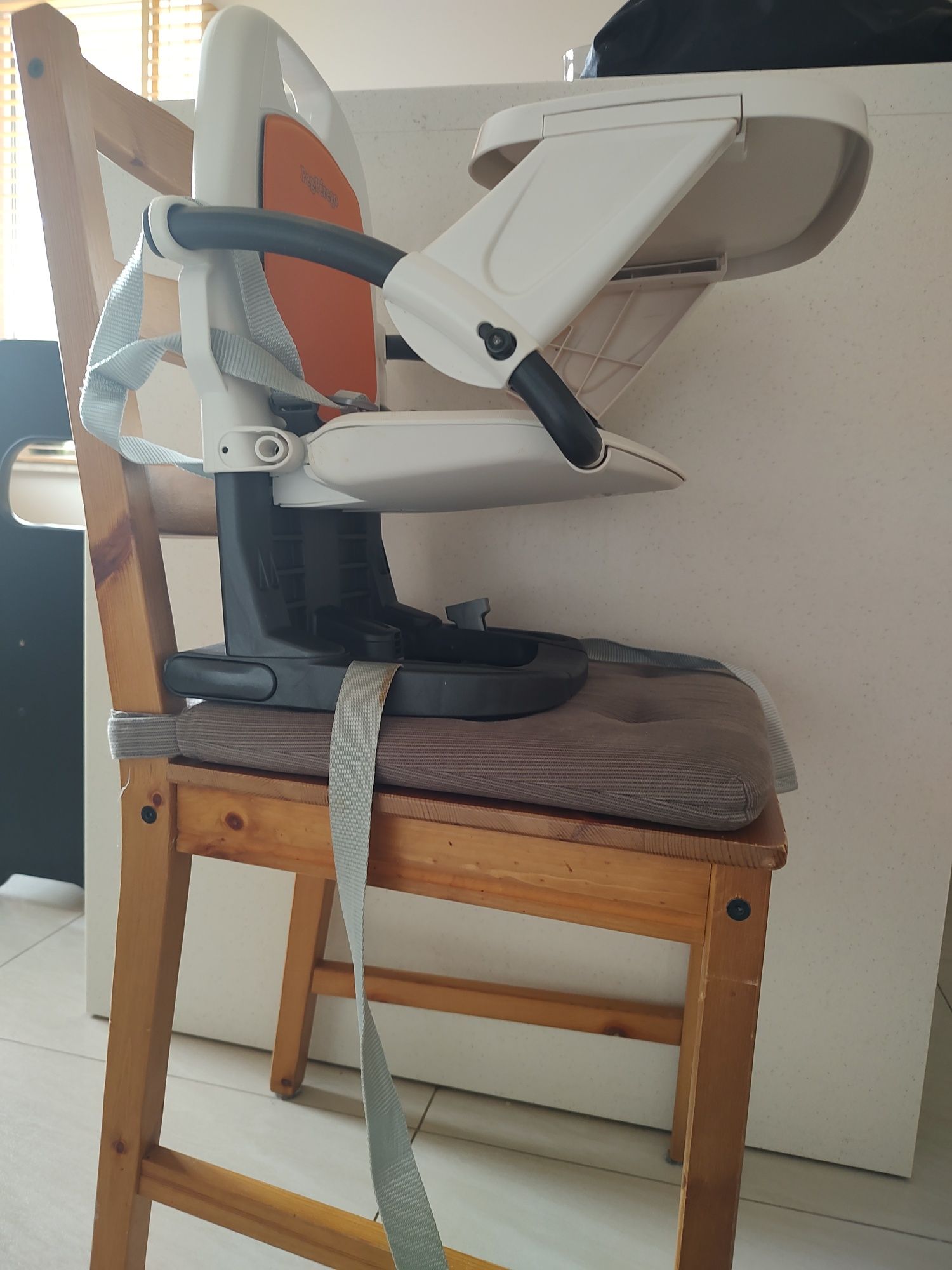 Przenośne krzesełko do karmienia Peg Perego