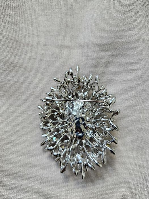 Piękna elegancka broszka odcienie brązu czekolady beżu