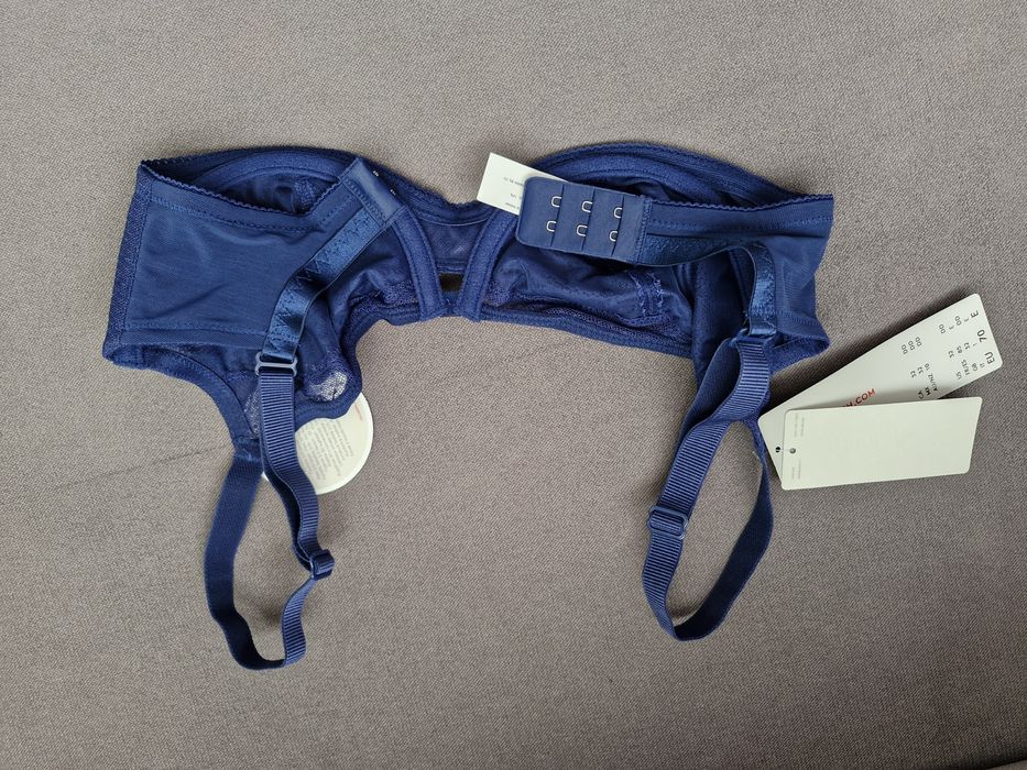 Biustonosz Triumph rozm 70e