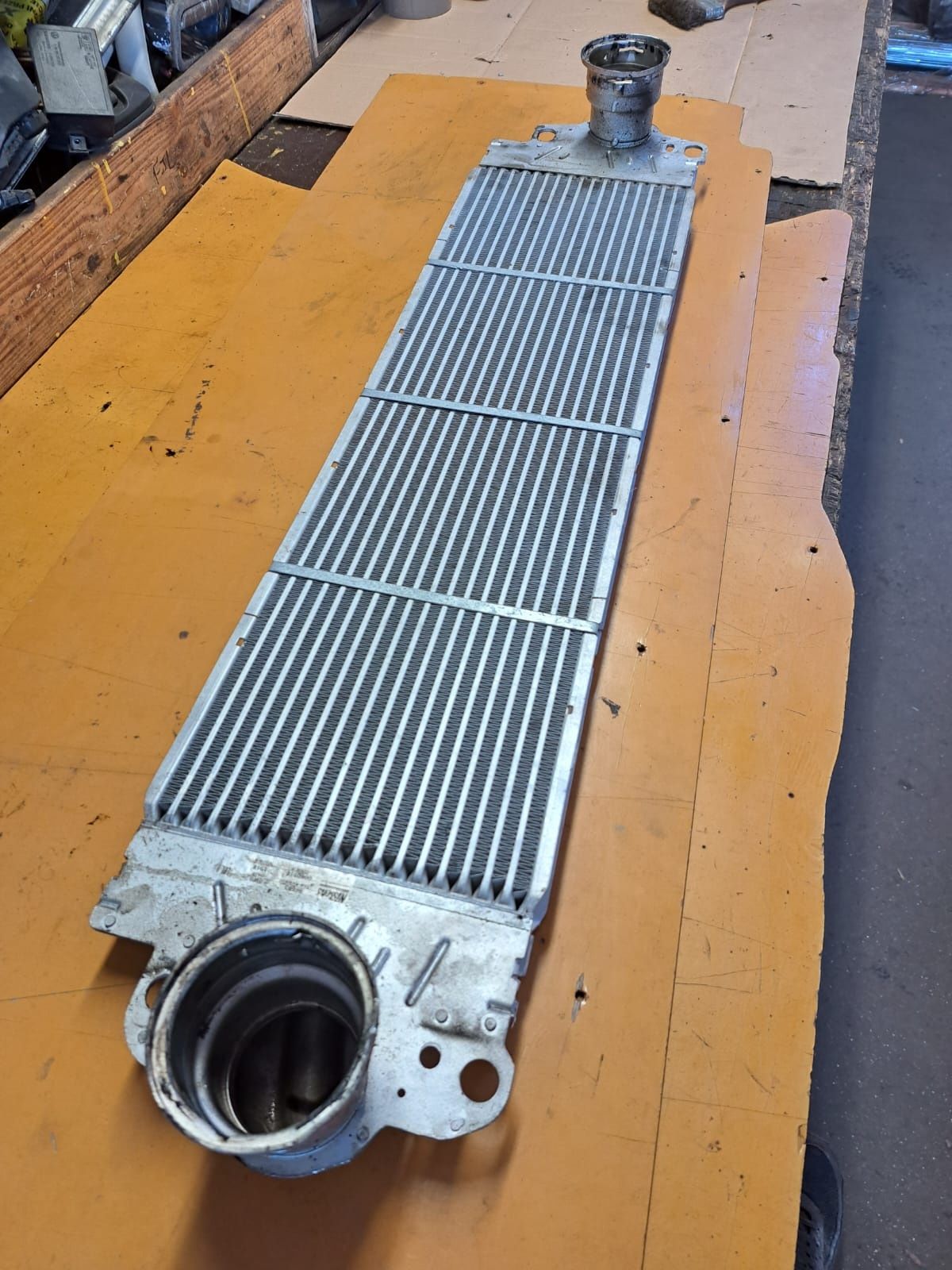 VW T5 2.5TDI CHŁODNICA Intercooler  wysyłka odbiór