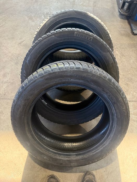 205/55/17 Pirelli Winter SottoZero 3