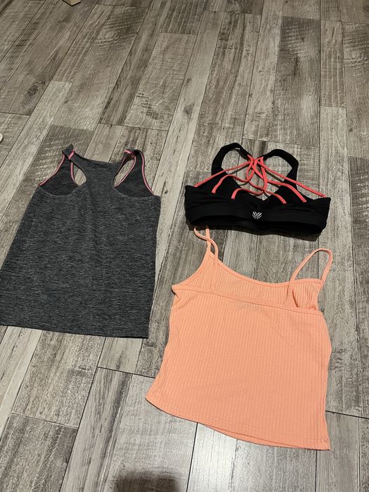 Топ,та спортивниі топ