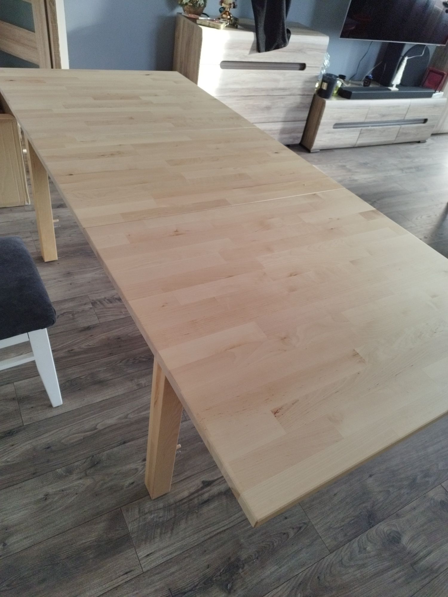 Duży rozkładany stół sosnowy nowy