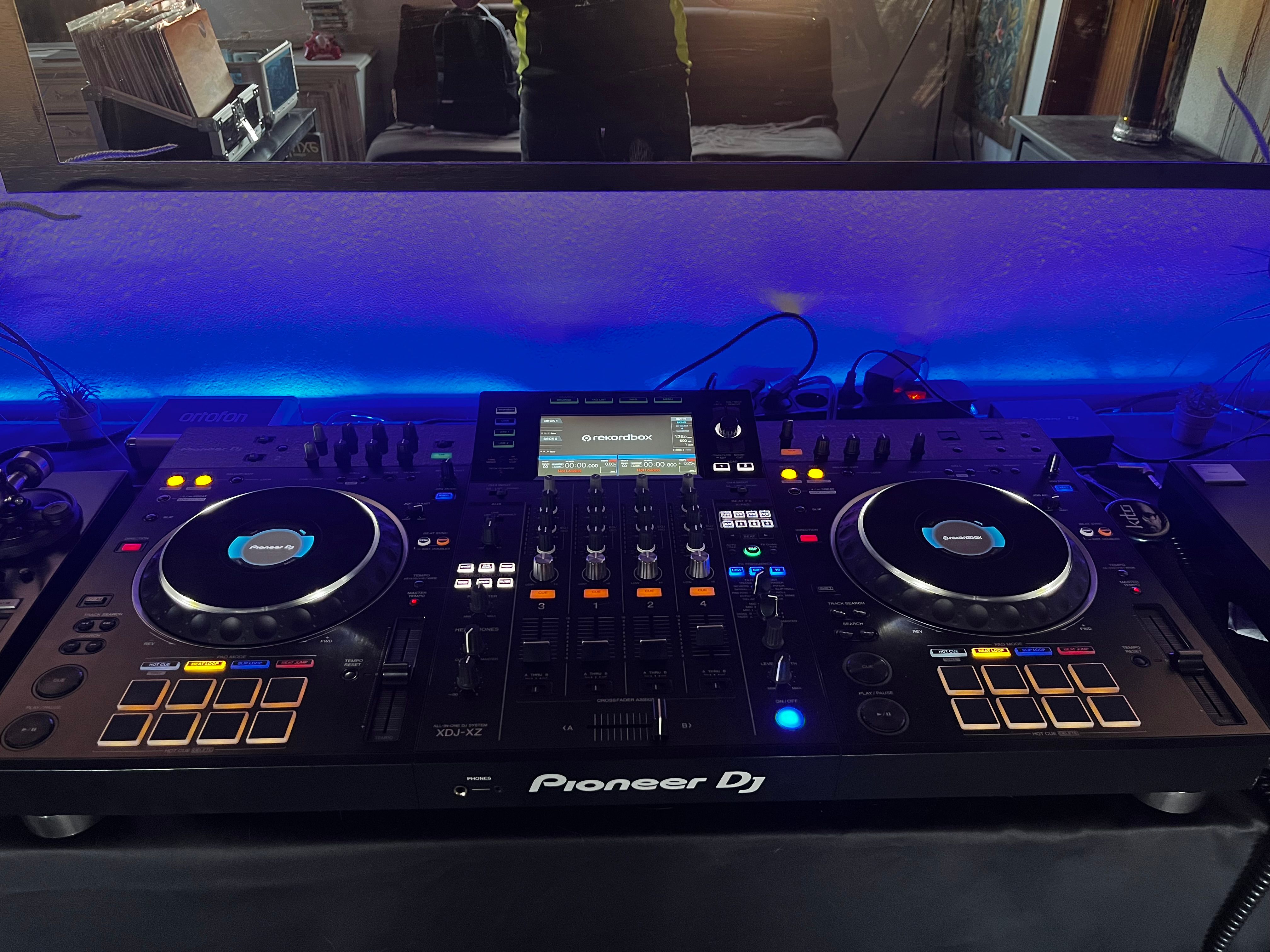 Pioneer Xdj xz + case