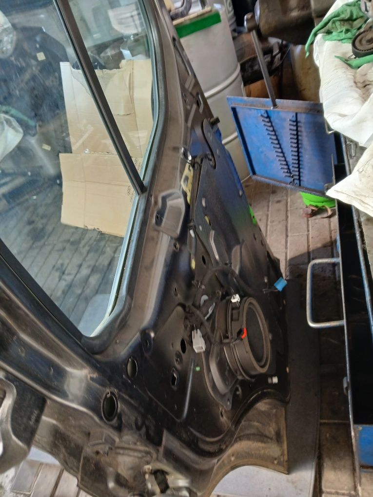 Drzwi kompletne prawy przód ford transit custom kolor MG
