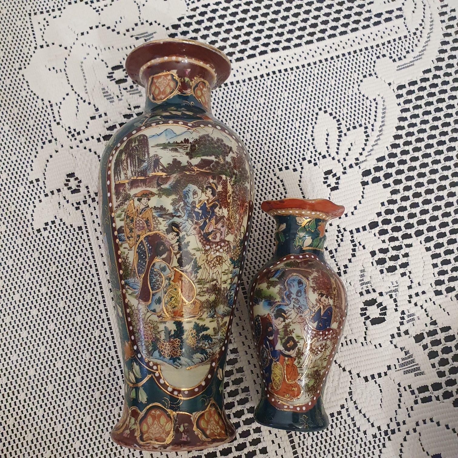 Porcelanowe wazony chińskie malowane