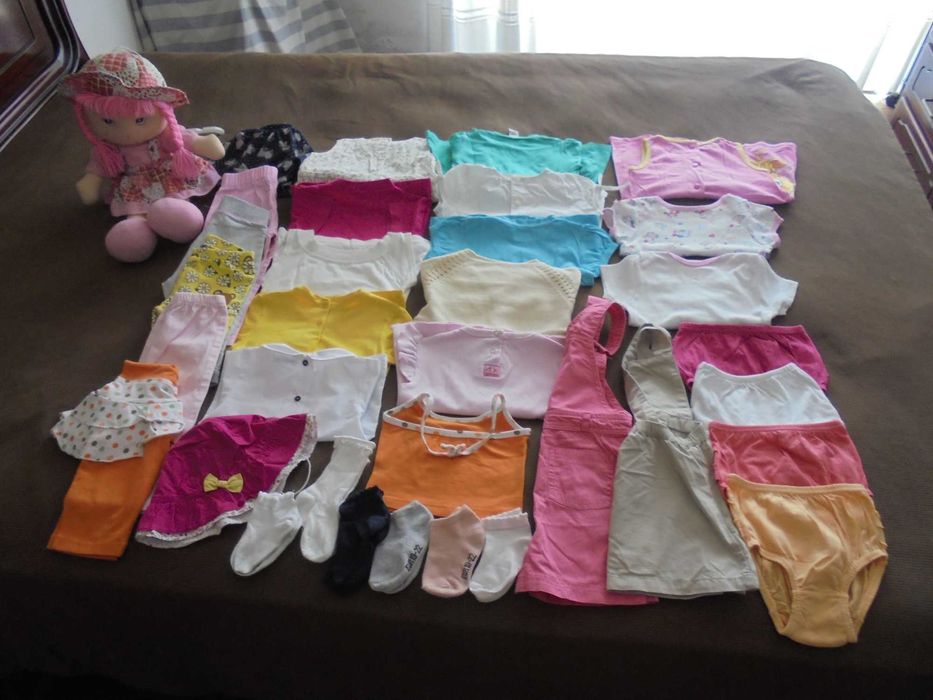 lote de roupa de menina bebé a boneca grande