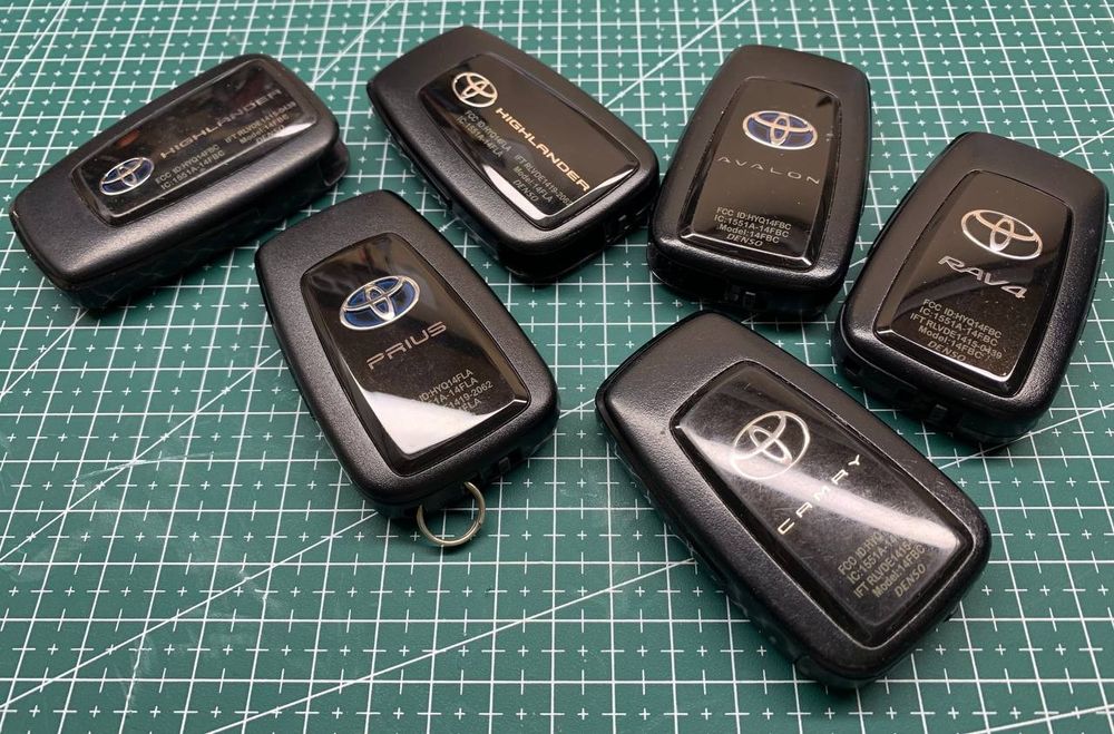 ключ Toyota Тойота Rav4 Highlander prius camry avalon