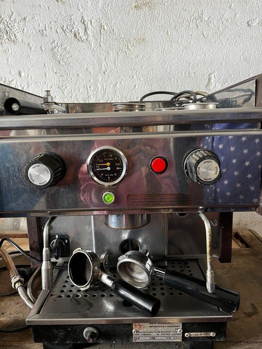 Vendo maquina de café profissional