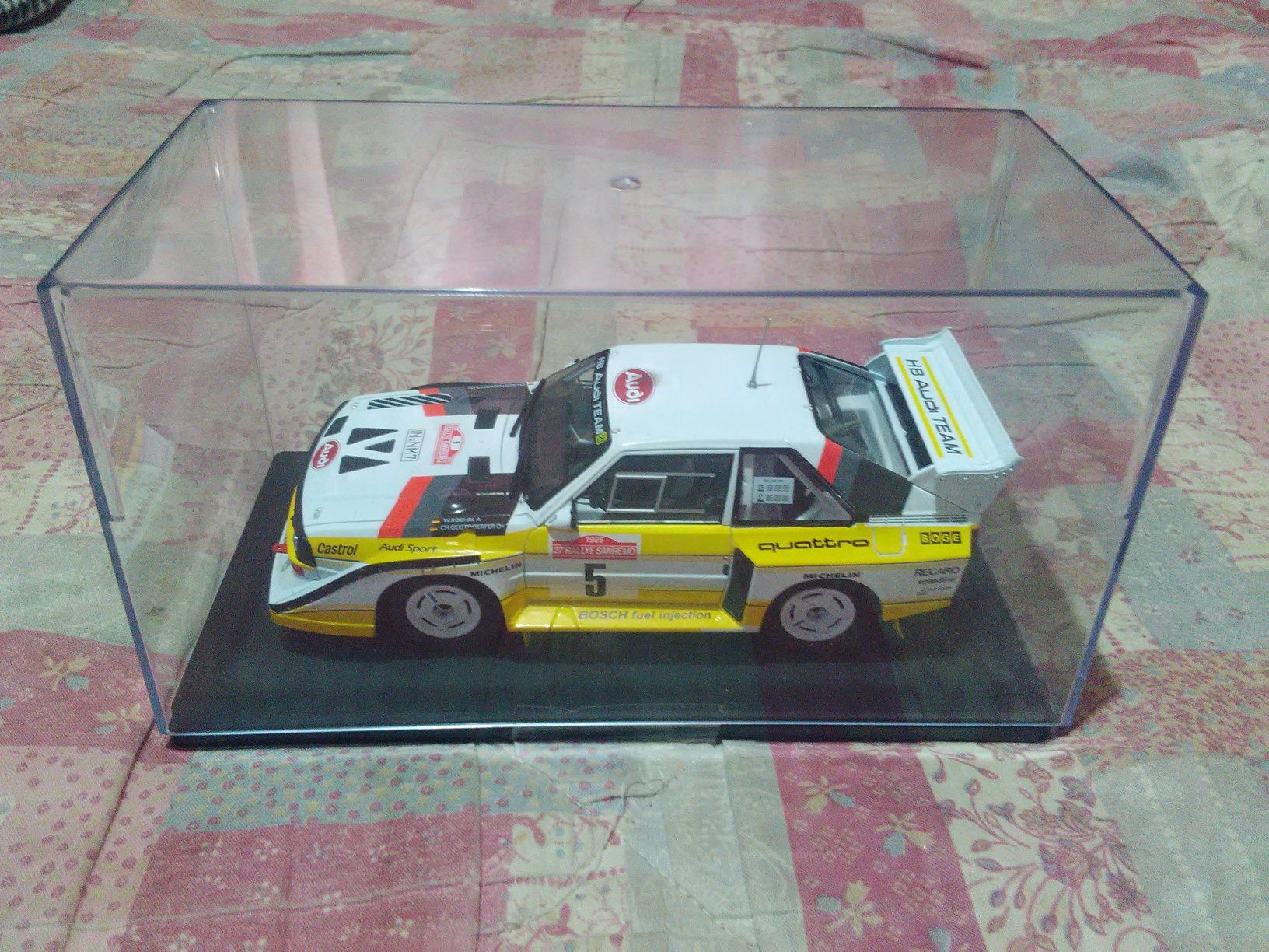 Miniatura ixo  Audi sport quattro S10 rally San Remo 1985