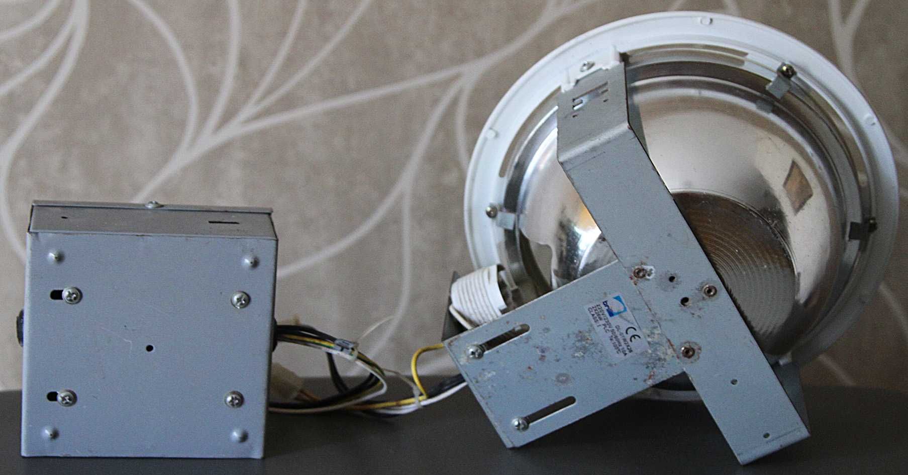 Світильник/Светильник Brille DL-01 W 2 X26 потолочный встроенный