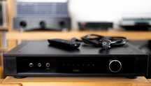 Wzmacniacz stereo z DAC Rega Elex MK4