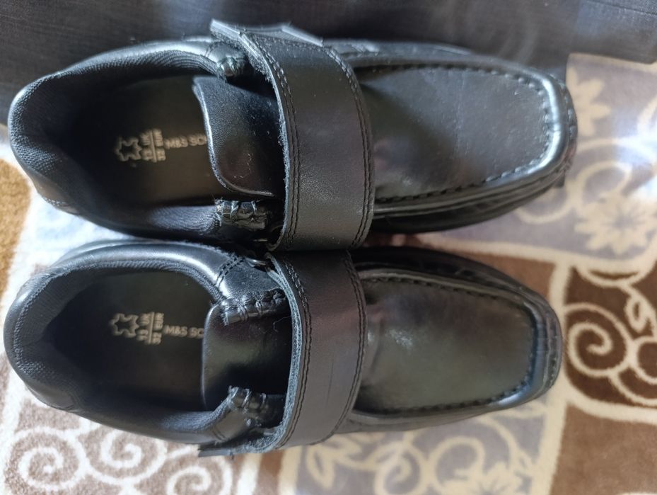 Дитячий шкільний костюм