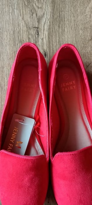 Czerwone zamszowe baleriny 37