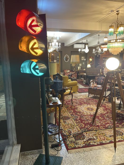 Semáforo vintage original — peça decorativa única