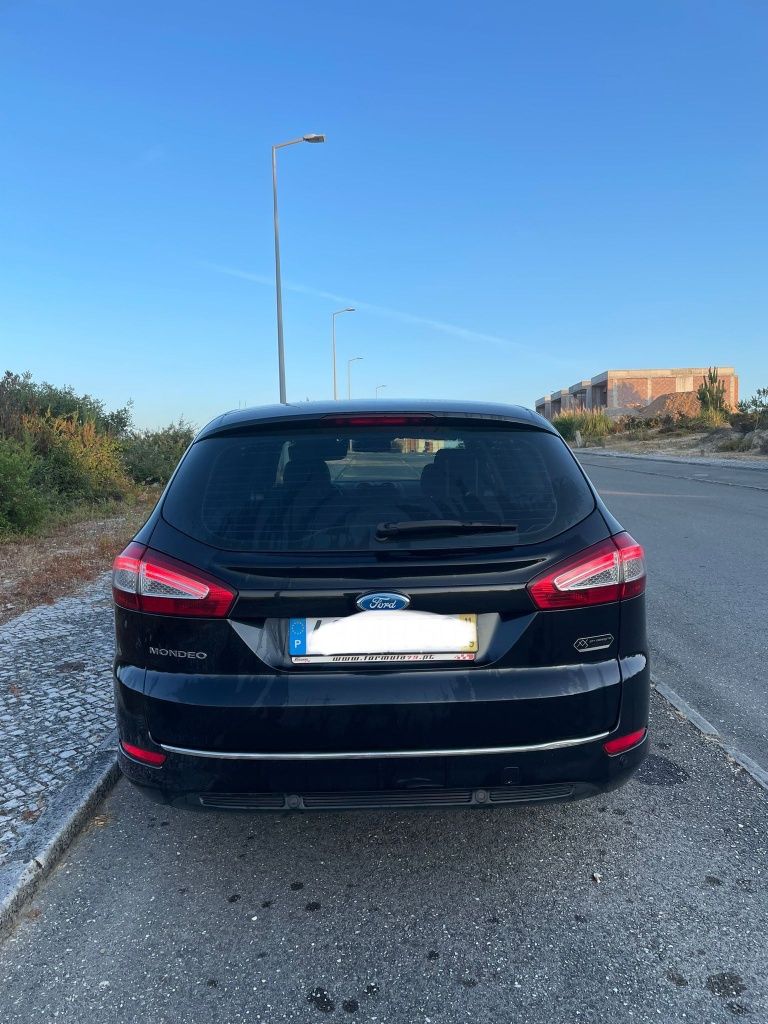 Ford Mondeo SW  (versão full extras)