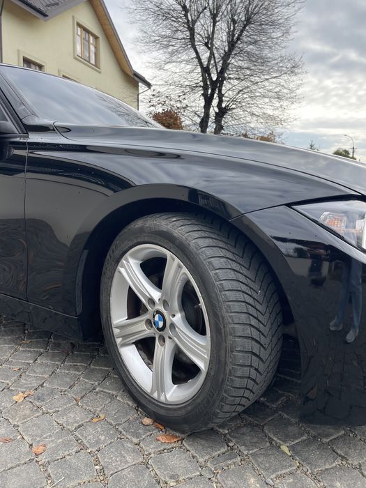Шикарна BMW F30