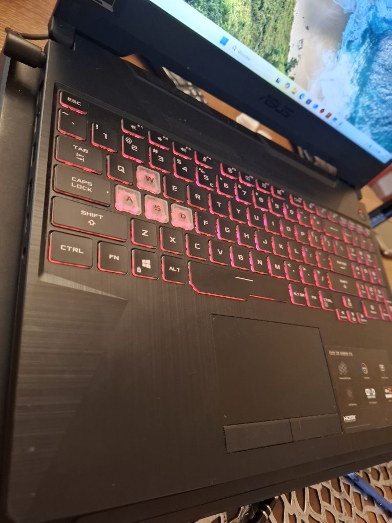 Laptop Asus Tuf Fx506l Gtx 1650ti 144hz