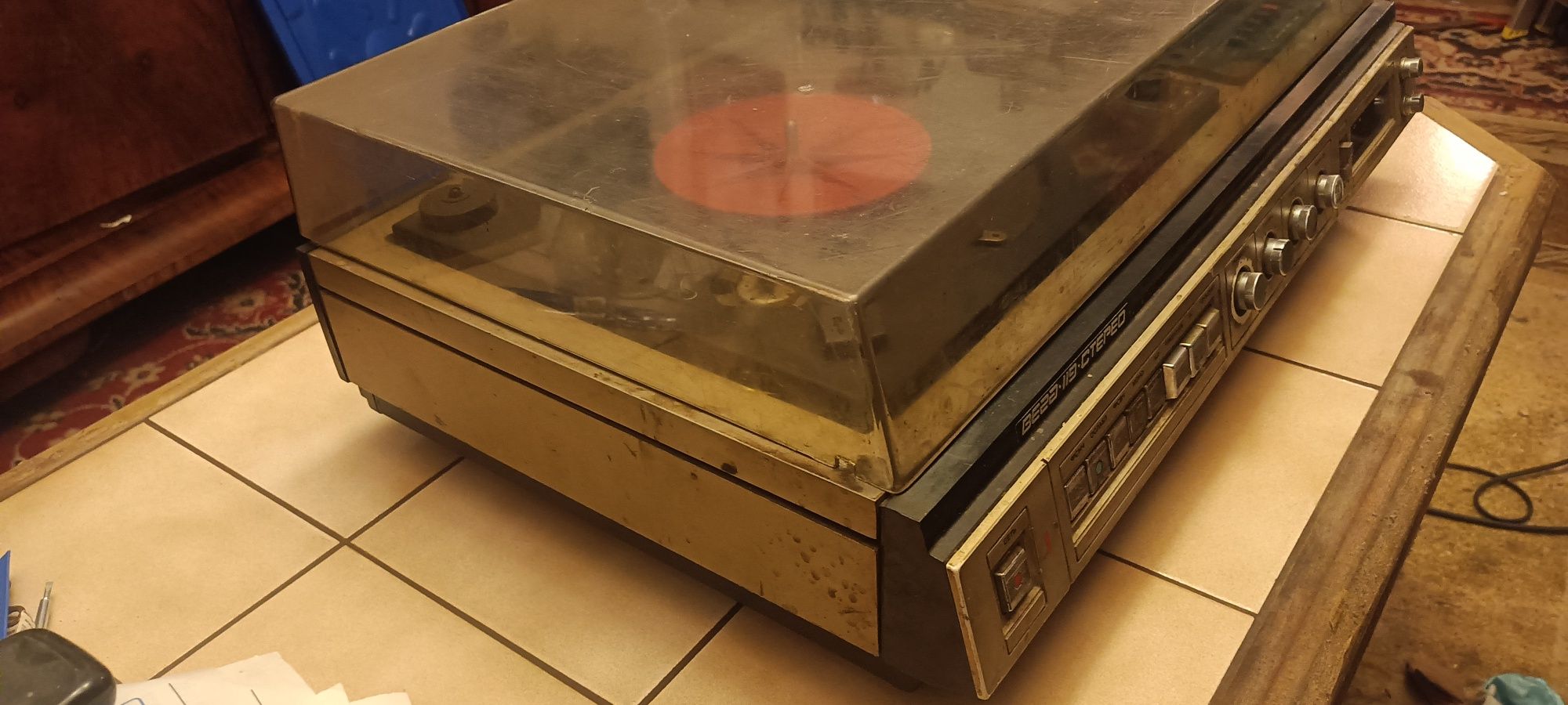 WEGA 119 z wbudowanym gramofonem Unitra G602C hi-fi unitra