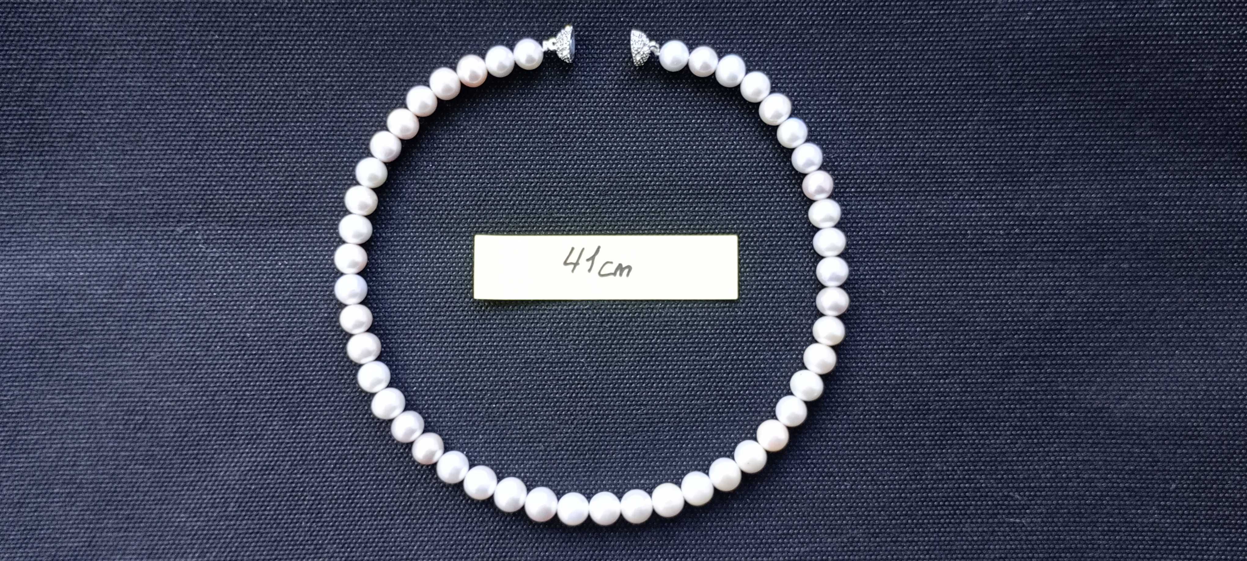 Ожерелье из натурального речного жемчуга,
длина 41 см