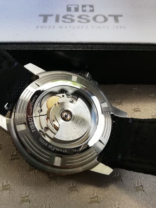 TISSOT Seastar 1000