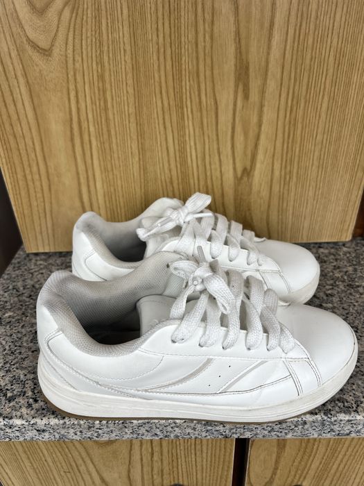 Sapatilha Bershka 41