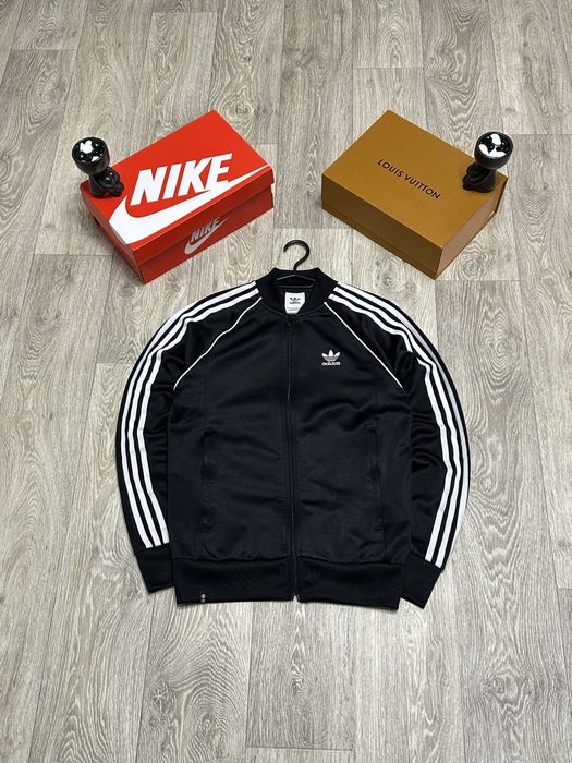 Олимпийка adidas originals на лампасах