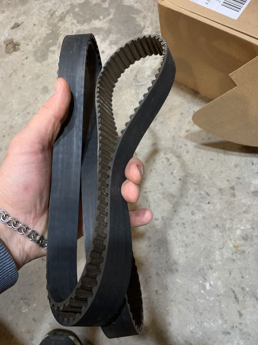 ролики ремня ГРМ Audi 2.6-2.8AAH