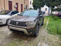 Dacia Duster  1.0 LPG Posiadam inne auta  z  włoch  całe  i uszkodzone