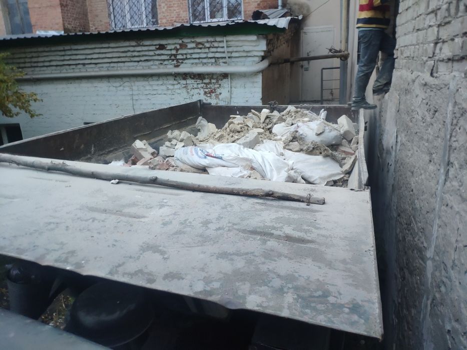 Вивіз сміття . Вывоз строительного мусора.  КамАЗ, ЗиЛ