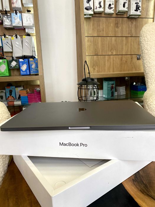 Apple MacBook Pro 16" i7/16/512GB Space Gray (MVVJ2) 2019