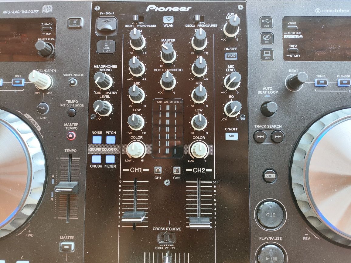 Konsola mixer All-in-one Pioneer XDJ-R1 stand Alone + uchwyty