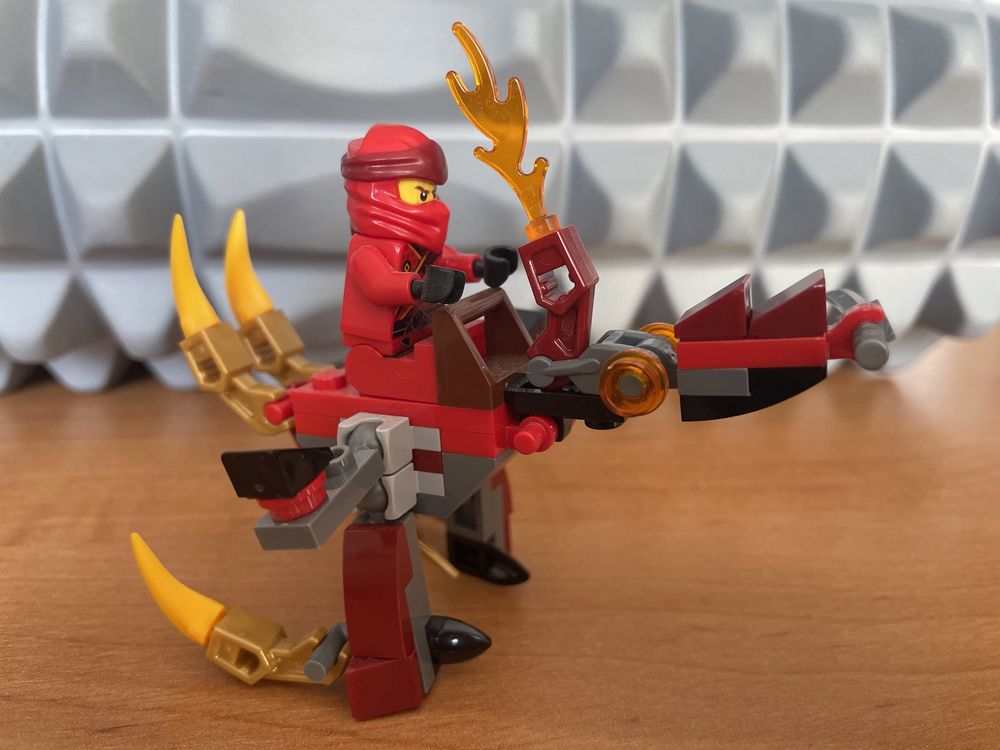 Lego ninjago Kai ze smokiem