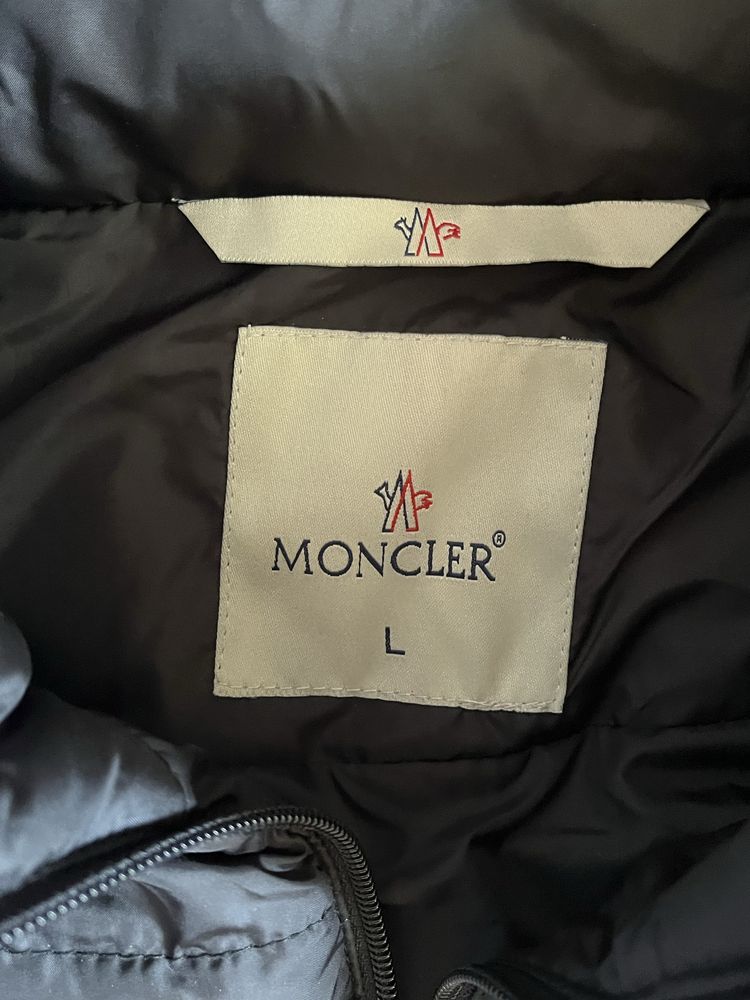 Унисекс пуховик Moncler