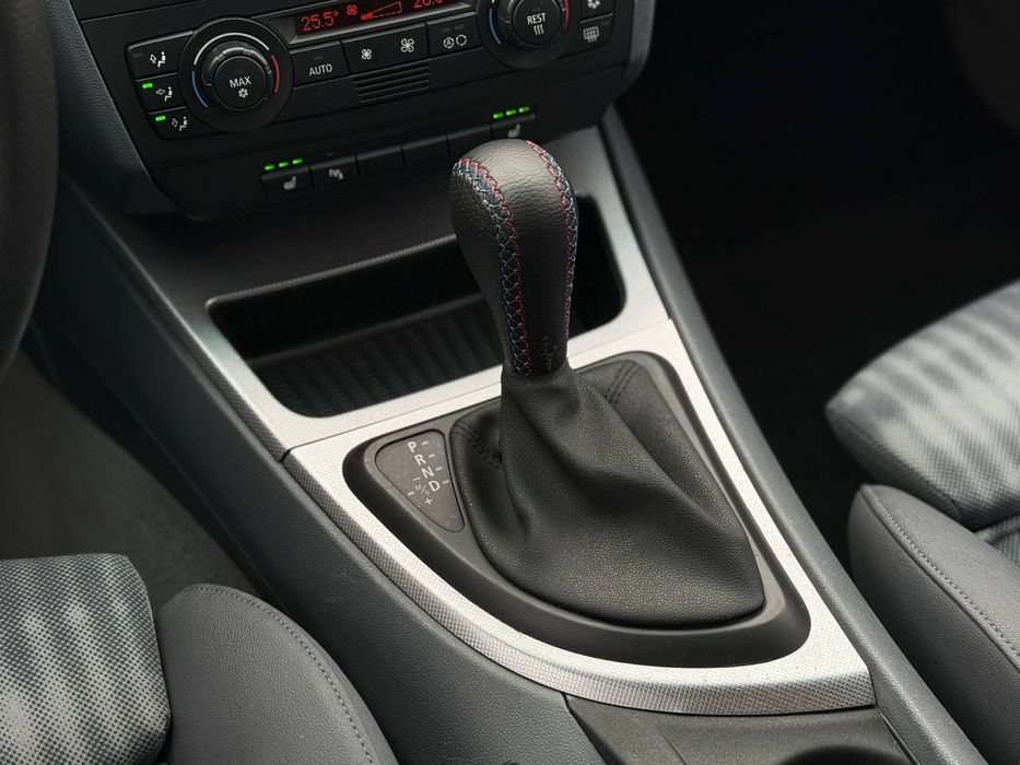 Отличное состояние! АВТОМАТ BMW 1