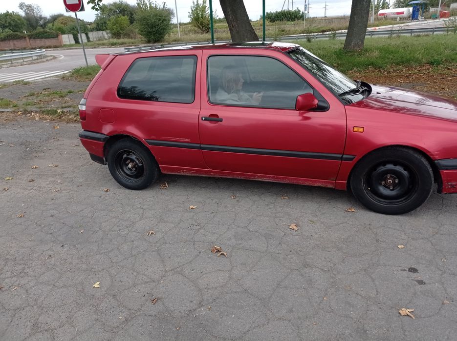 Автомобіль гольф 3