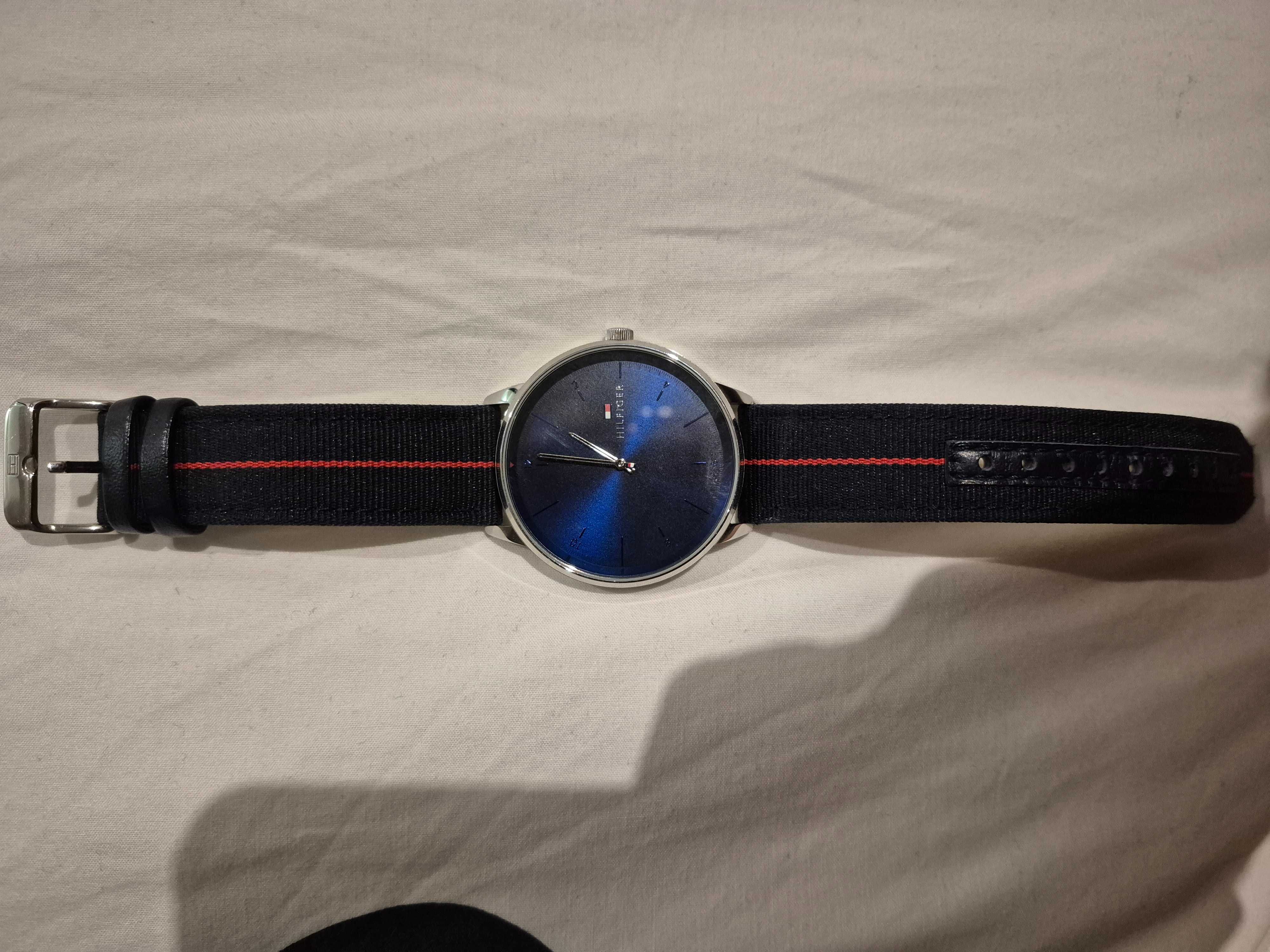Relogio e Pulseiras em couro Tommy Hilfiger