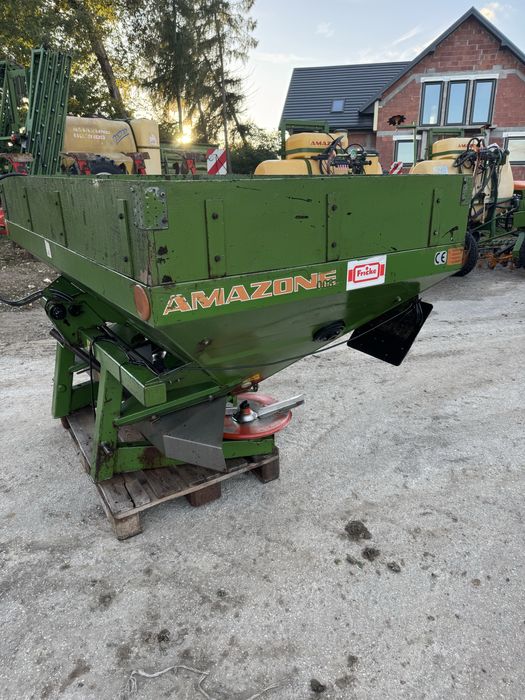 W ofercie Rozsiewacz amazone ZA M compact 1000 z nadstawką