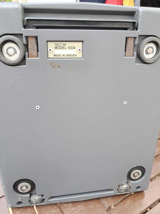 Máquina Calcular FACIT AB 1004