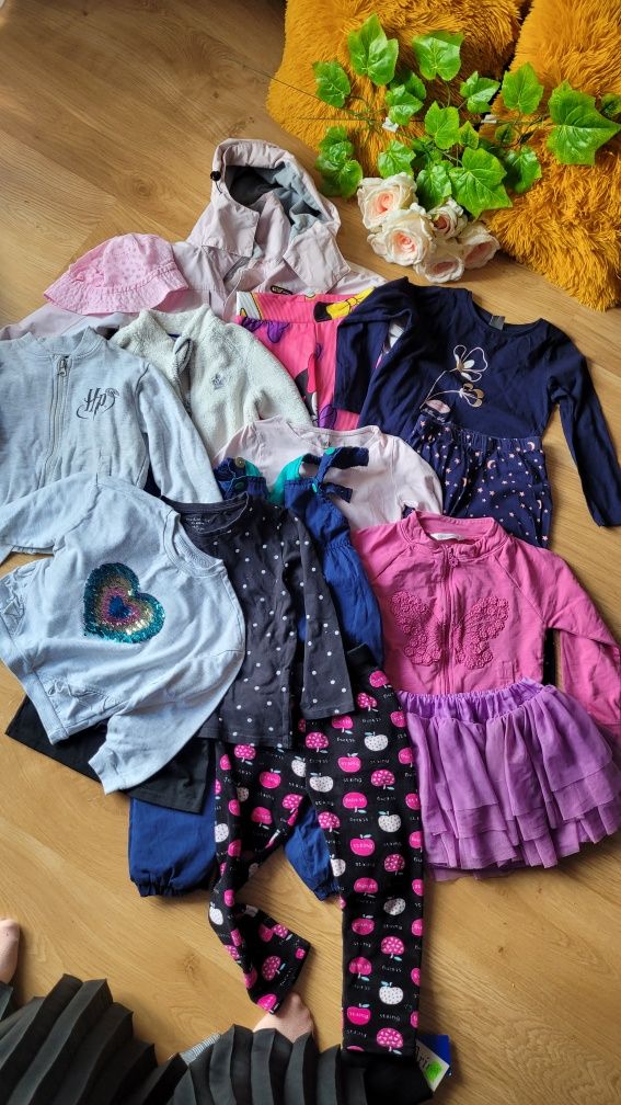 Paka ubrań bluzki bluzy spódniczka legginsy kurtka czapka H&M Coccodri