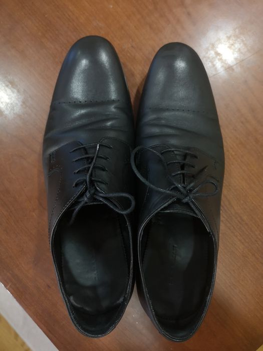 Sapatos de homem pretos Zara