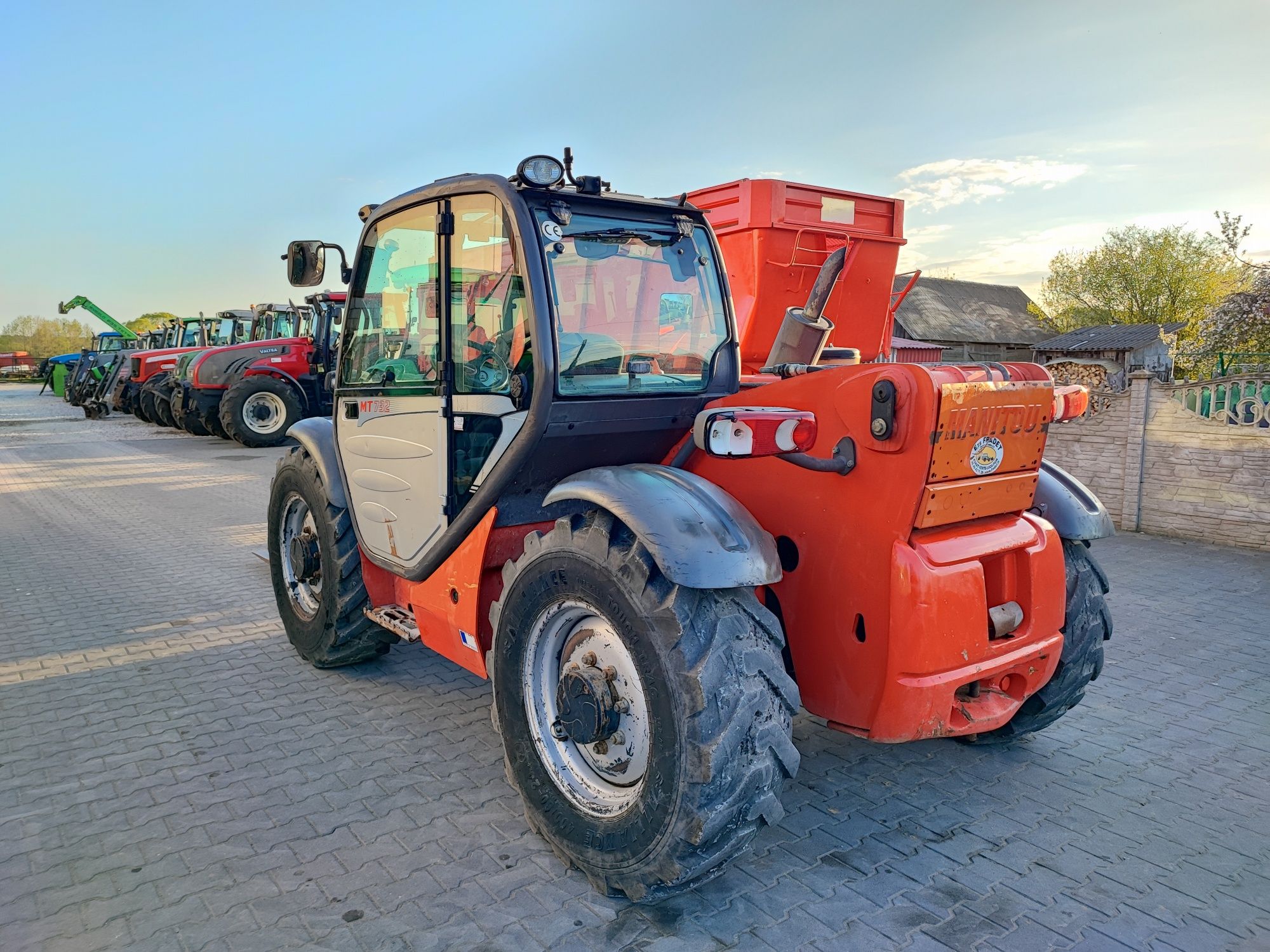 Ładowarka teleskopowa Manitou MT 732