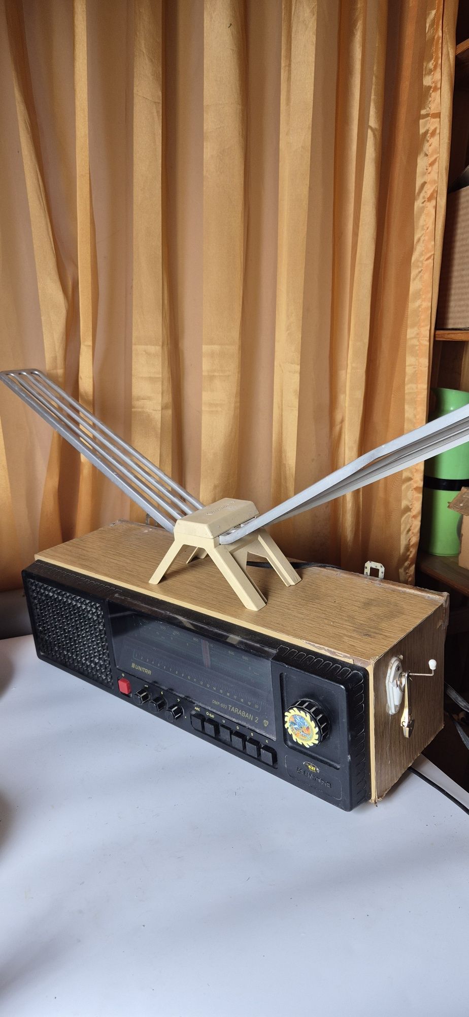 Sprawne radio Unitra Taraban 2 przestrojone w komplecie z anteną PRL