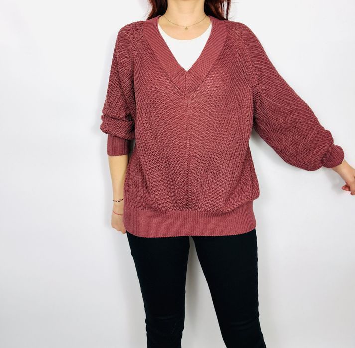Sweter z dekoltem V w kolorze marsala L 40 Lindex