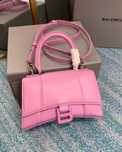 Malas de senhora Balenciaga